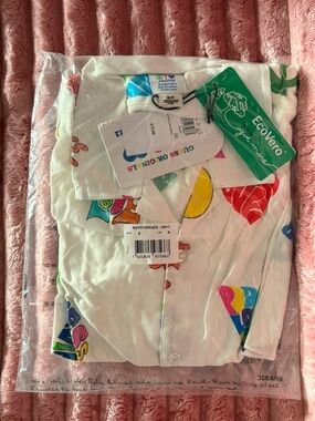 GUESS ORIGINALS X J BALVIN ECOVERO LOVEPRINT CAMP SHIRT (M2YH13WD4Z2)